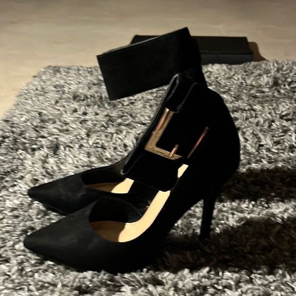 Black dressy high heels - Picture 1 of 4